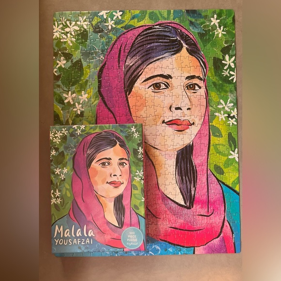 Bundle of four (4) puzzles - Picture 2 of 14